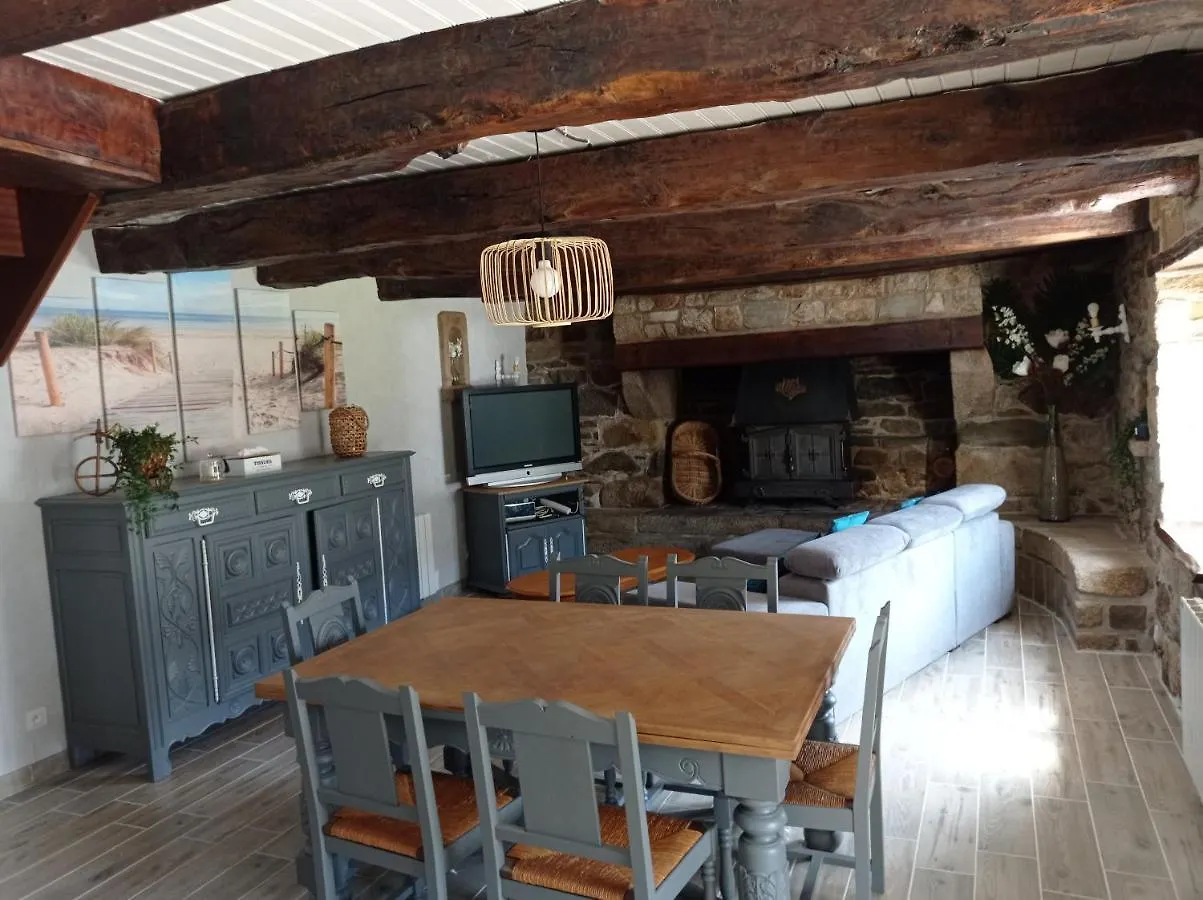Chez Papy Plage Kerlaz Holiday home
